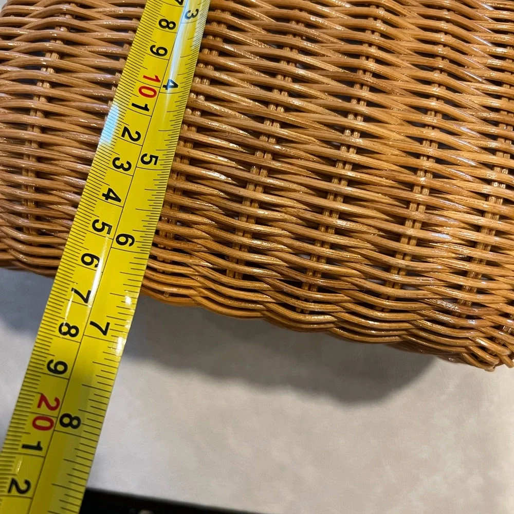 🤎🤍Burberry Wicker Bag🤍🤎 - Picture 12 of 13